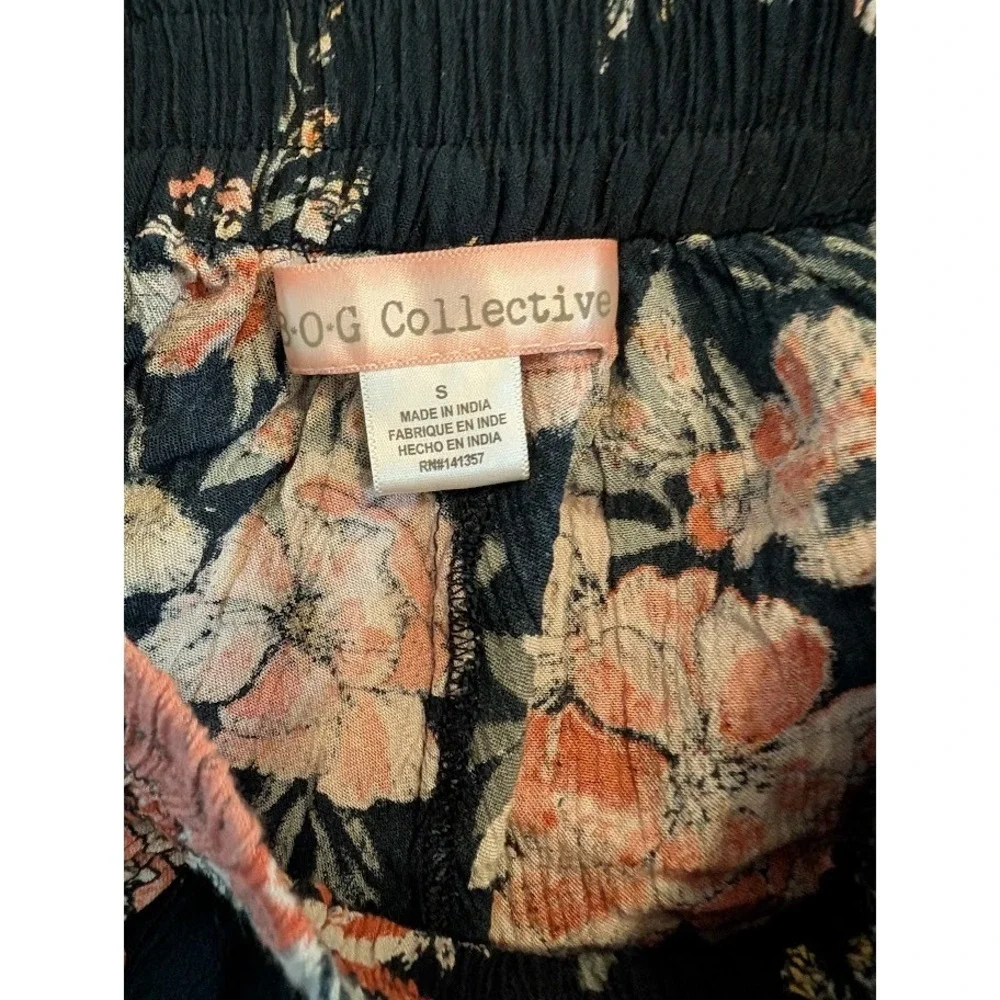 Urban‎ Outfitters BOG Collective Floral Print Shorts Women's Size S Black